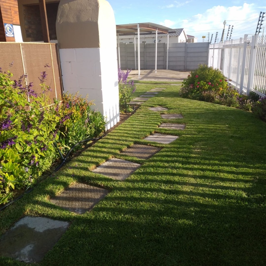 4 Bedroom Property for Sale in Lamberts Bay Western Cape